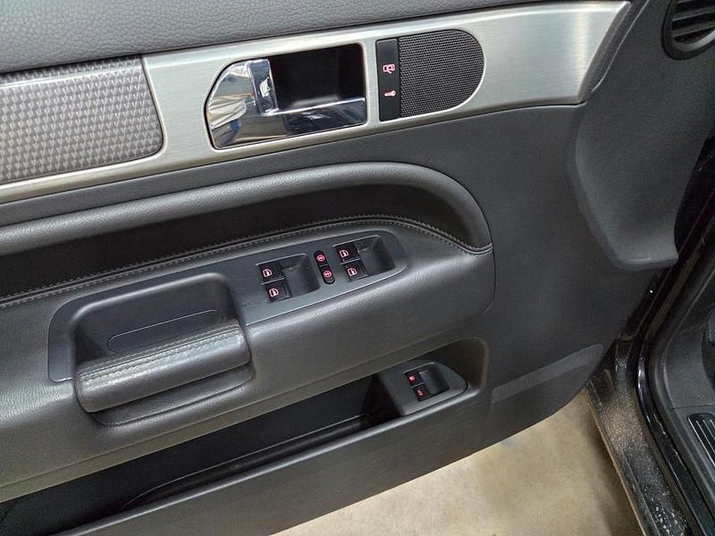 Gebraucht VW Touareg Individual 239 PS (175 kW) 2008 Schwarz SUV