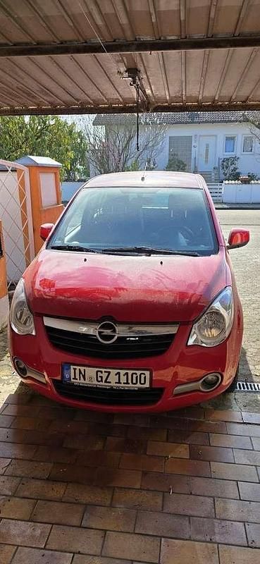 Gebraucht Opel Agila Edition 94 PS (69 kW) 2013 Kleinwagen