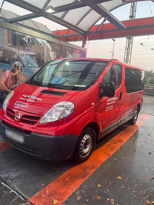 Rot Gebraucht 2008 Nissan Primastar Van / Kleinbus | 4.700 € - Bild 1/4