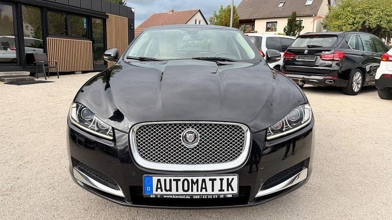Gebraucht Jaguar XF 200 PS (147 kW) 2013 Schwarz Limousine