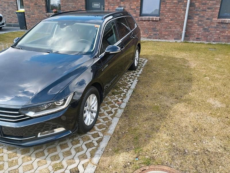 Gebraucht VW Passat 150 PS (110 kW) 2015 Schwarz Kombi