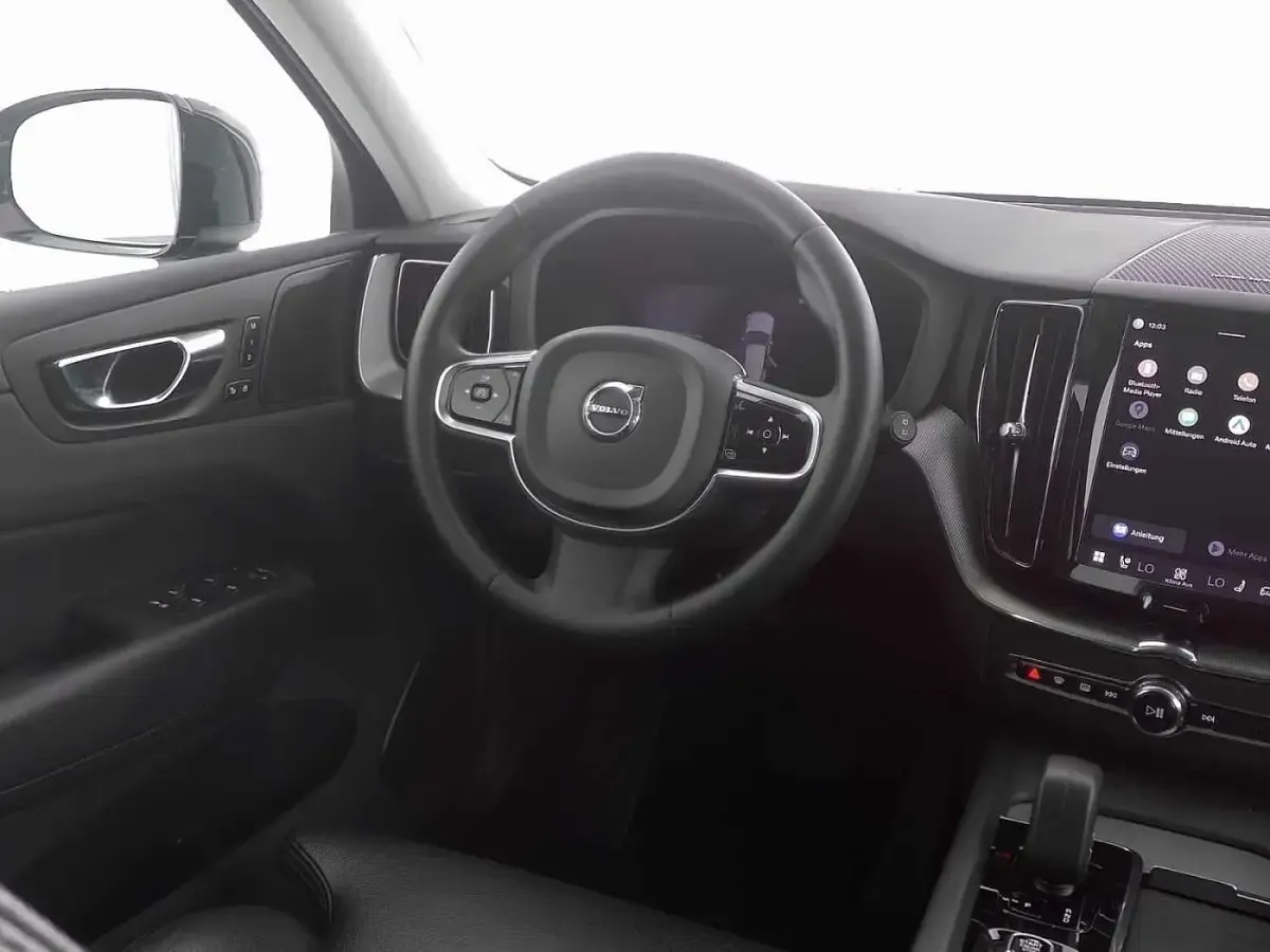 Gebraucht Volvo XC60 145 PS (106 kW) 2023 SUV