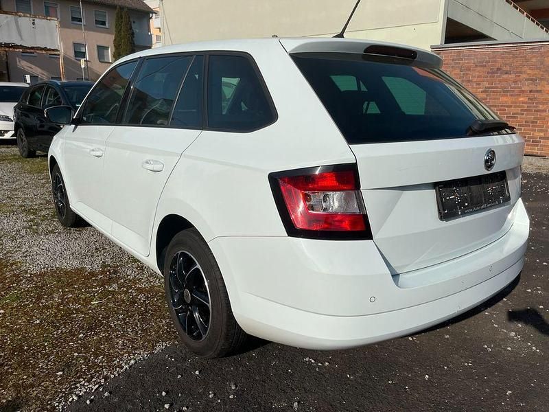 Gebraucht Skoda Fabia 90 PS (66 kW) 2018 Weiß Limousine