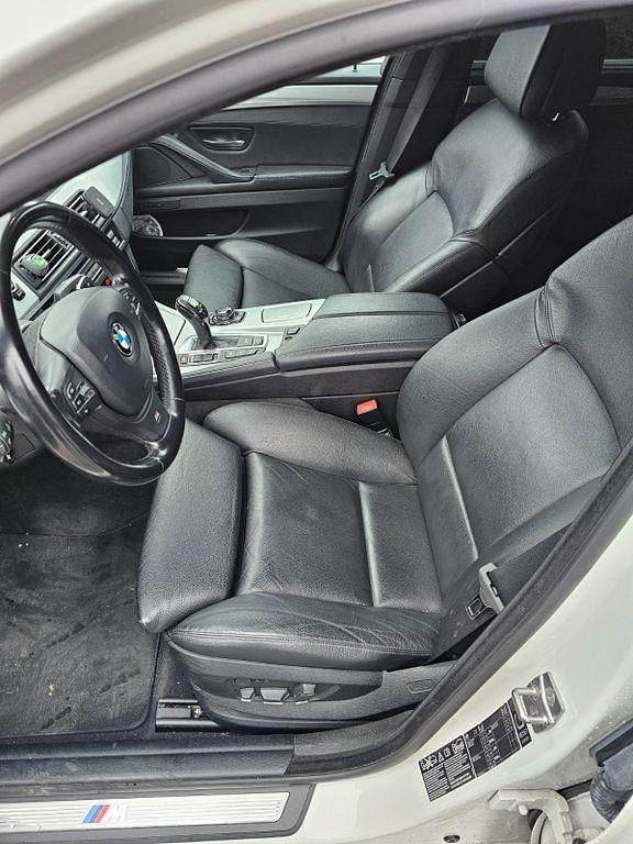 Gebraucht BMW 535 M Sport 313 PS (230 kW) 2012 Weiß Kombi