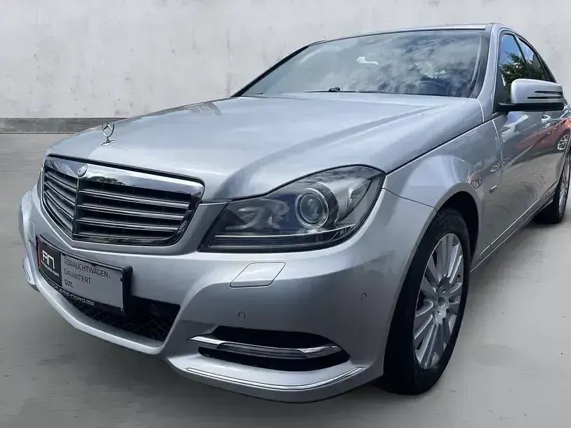 Gebraucht Mercedes C180 Avantgarde 156 PS (114 kW) 2011 Silber Limousine