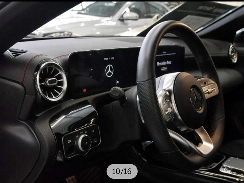Gebraucht Mercedes CLA250 AMG line 224 PS (164 kW) 2019 Weiß Coupé