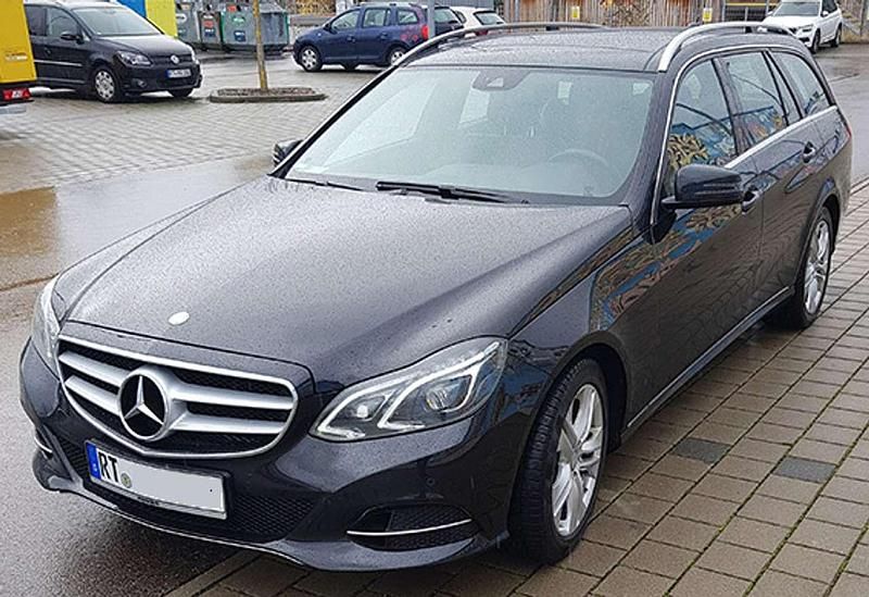 Gebraucht Mercedes E250 204 PS (150 kW) 2016 Schwarz Kombi