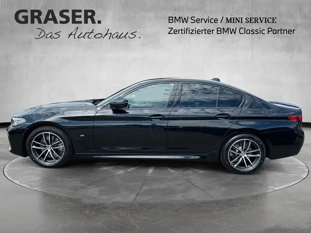 Gebraucht BMW 520 Shadowline 201 PS (147 kW) 2021 Saphirschwarz metallic Limousine
