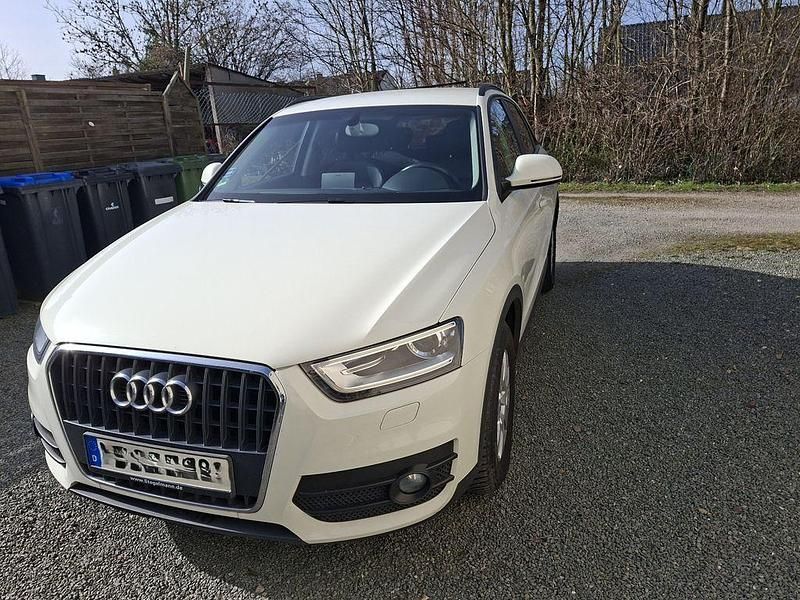 Gebraucht Audi Q3 Sport 140 PS (102 kW) 2012 Weiß SUV