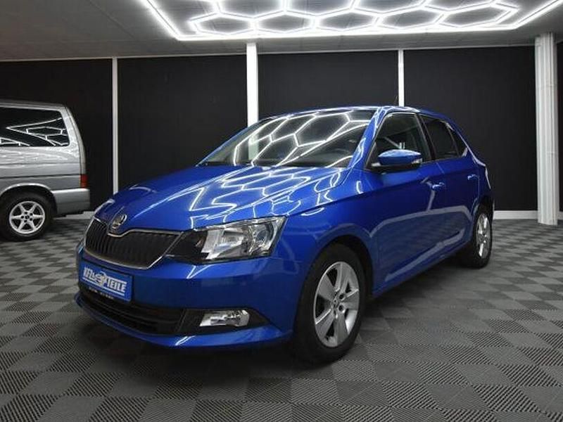Gebraucht Skoda Fabia Ambition 130 PS (95 kW) 2018 Blau Kleinwagen
