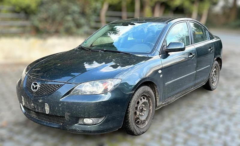 Grau Gebraucht 2005 Mazda 3 Limousine | 999 € (Superpreis) - Bild 1/4