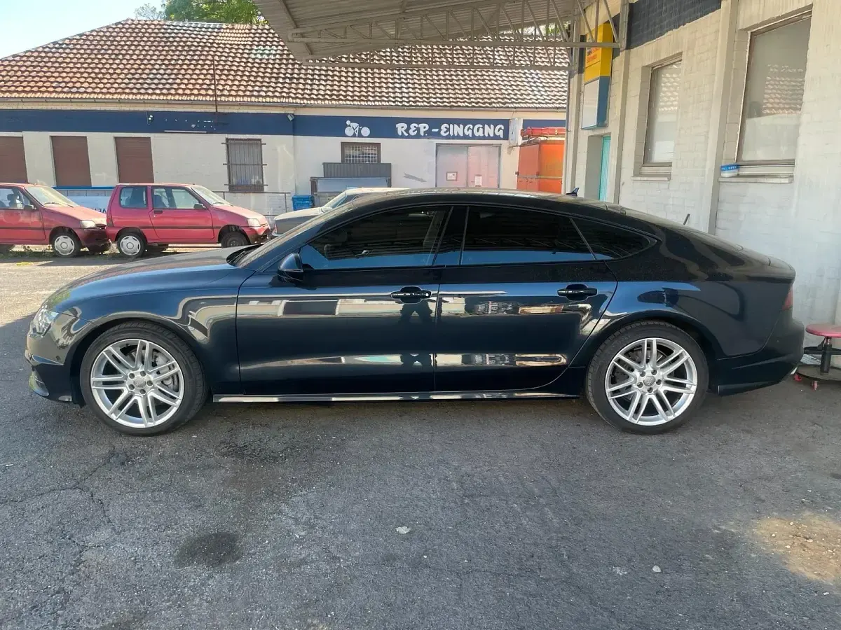 Gebraucht Audi A7 Ambiente 272 PS (200 kW) 2017 Blau Kleinwagen