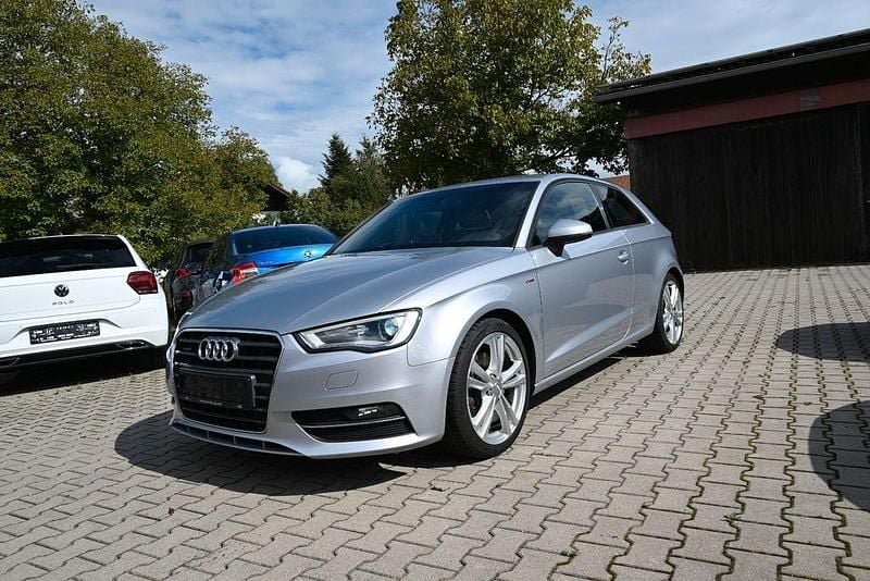 Silber Gebraucht 2015 Audi A3 S-Line Coupé | 14.999 € (Guter Preis) - Bild 1/4