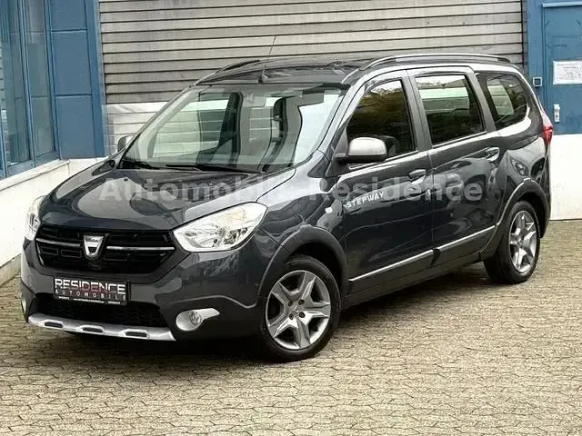 Gebraucht Dacia Lodgy Stepway 102 PS (75 kW) 2020 Grau Van / Kleinbus