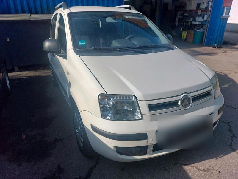 Gebraucht Fiat Panda 69 PS (50 kW) 2012 Weiß Kleinwagen