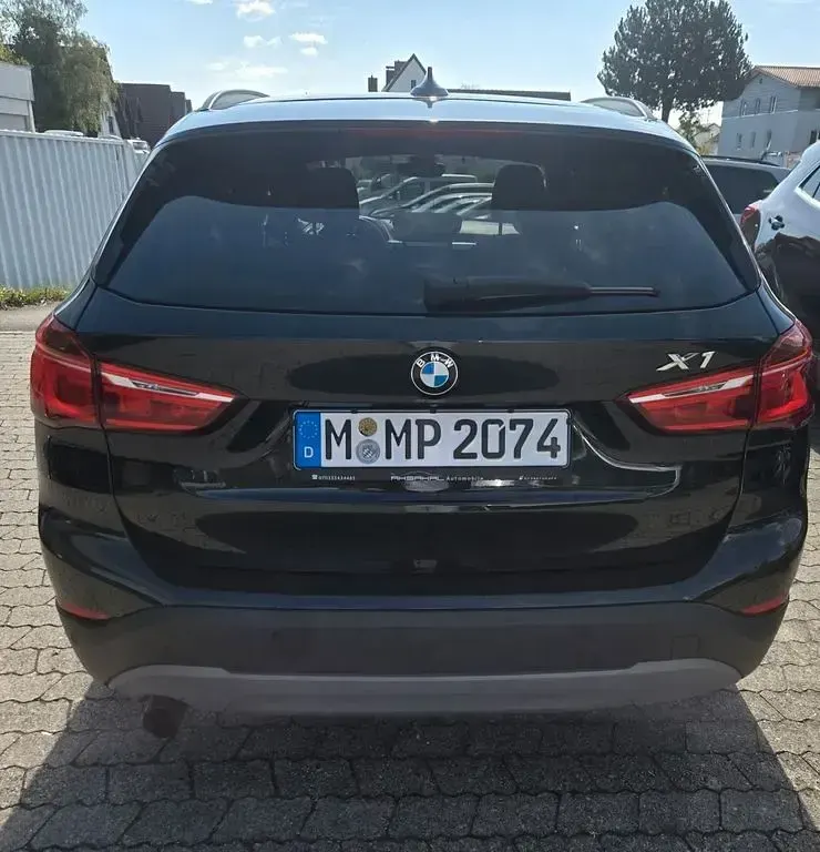 Gebraucht BMW X1 116 PS (85 kW) 2017 Gold SUV