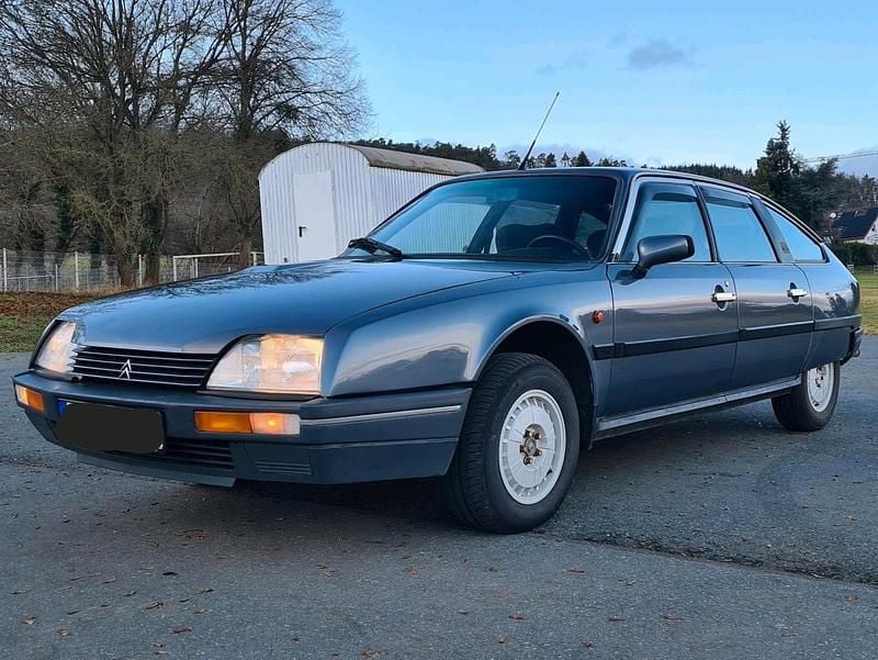 Grau Gebraucht 1989 Citroën CX Limousine | 8.499 € - Bild 1/4