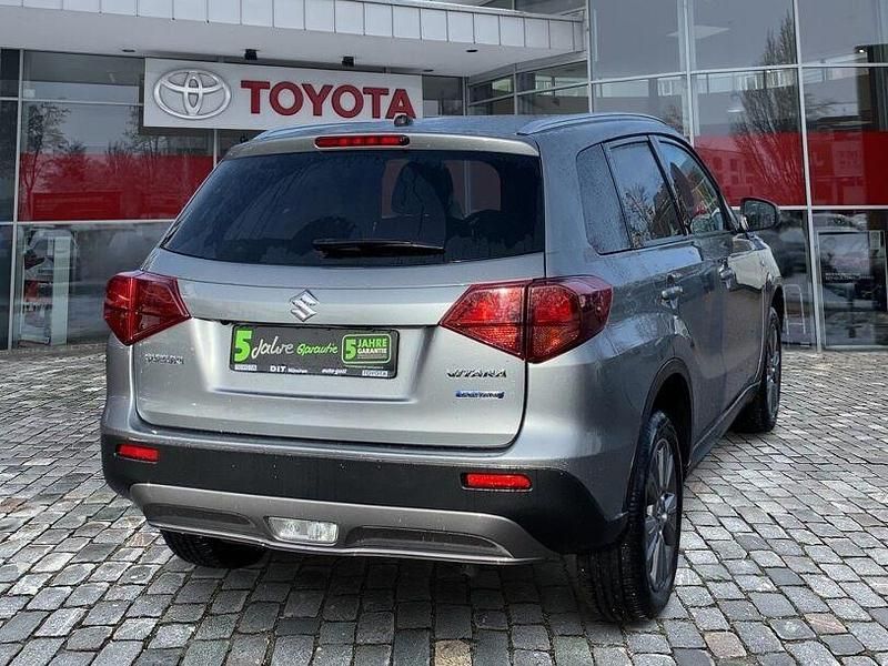 Gebraucht Suzuki Vitara Comfort 129 PS (94 kW) 2023 Grau SUV