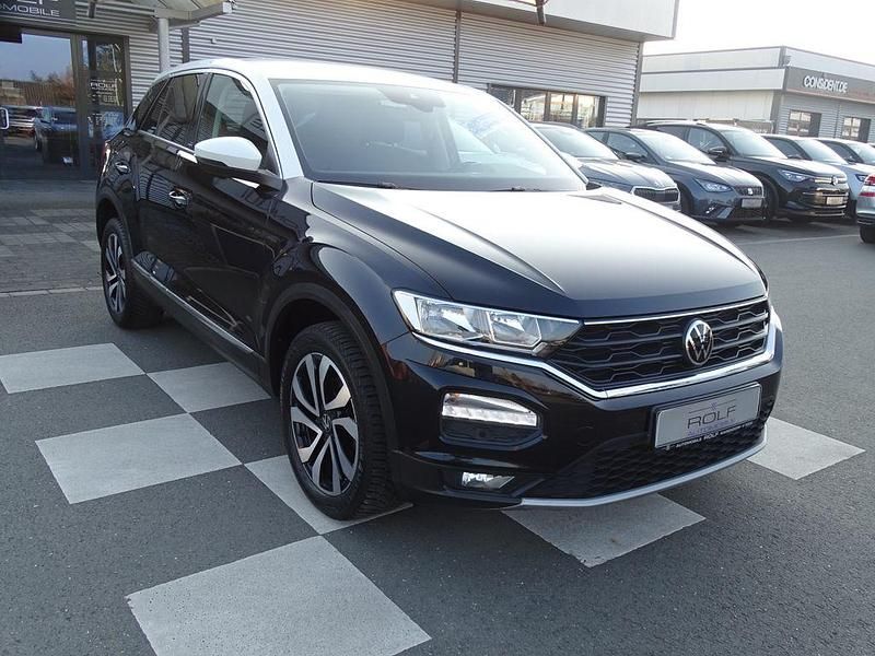 Gebraucht VW T-Roc Active 150 PS (110 kW) 2021 Schwarz deep black perleffekt (metallic) SUV