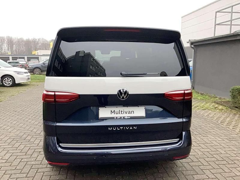 Gebraucht VW Multivan Style 204 PS (150 kW) 2026 Candyweiß/ starlight blue ... Van