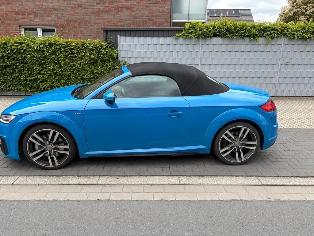 Gebraucht Audi TT Roadster Sport 245 PS (180 kW) 2019 Blau Cabrio