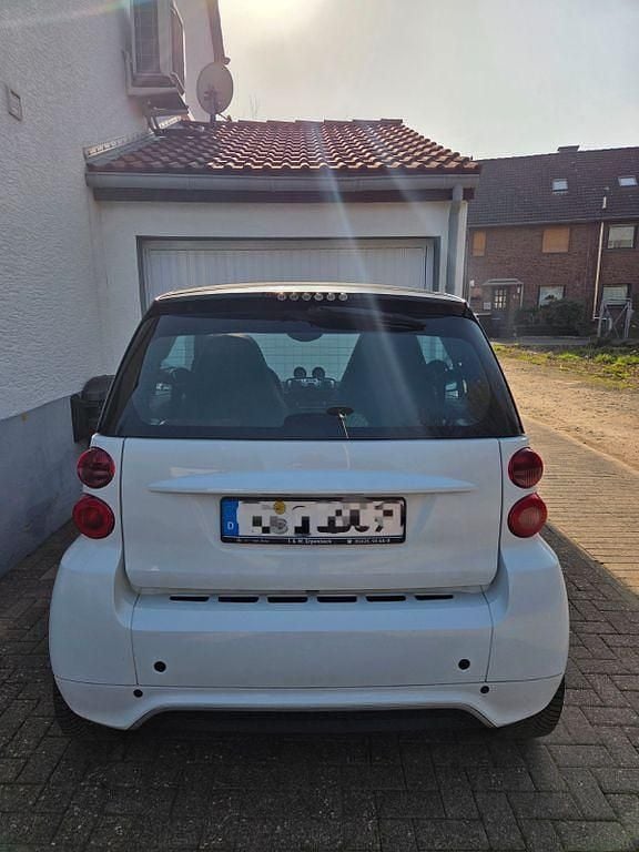 Gebraucht Smart ForTwo Cabrio 71 PS (52 kW) 2012 Weiß Cabrio