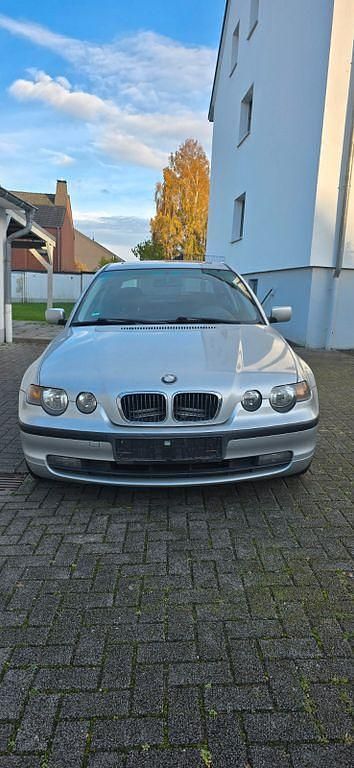 Silber Gebraucht 2003 BMW 316 Compact Kleinwagen | 999 € (Superpreis) - Bild 1/4