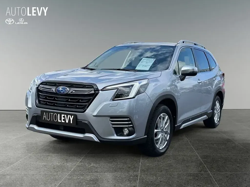 Gebraucht Subaru Forester 150 PS (110 kW) 2024 Silber (metallic) SUV