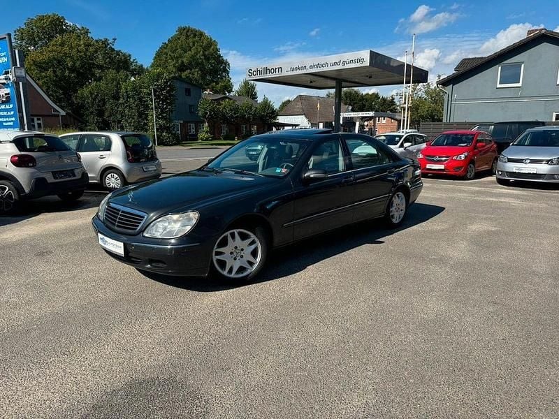 Grau Gebraucht 2002 Mercedes S320 Limousine | 5.999 € (Fairer Preis) - Bild 1/4