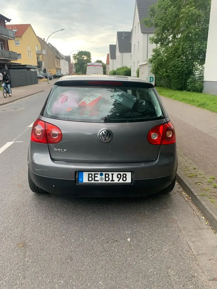 Gebraucht VW Golf 105 PS (77 kW) 2006 Grau Coupé