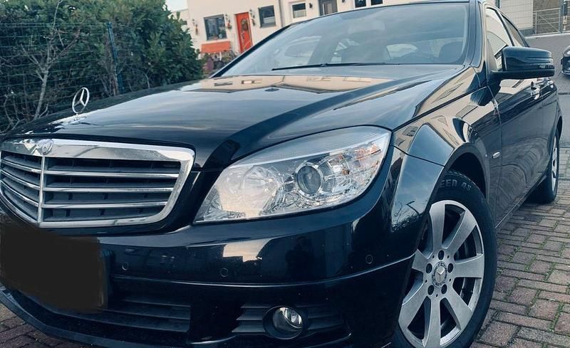 Gebraucht Mercedes C180 156 PS (114 kW) 2008 Schwarz Limousine