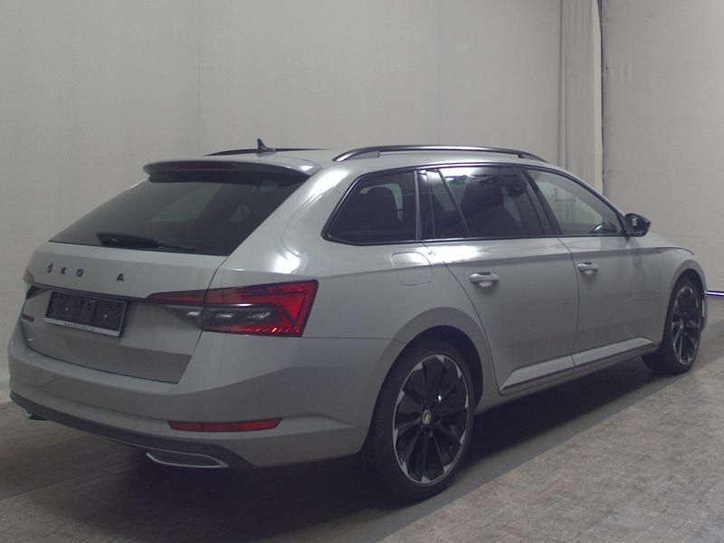 Gebraucht Skoda Superb SportLine 200 PS (147 kW) 2021 Weiss Kombi