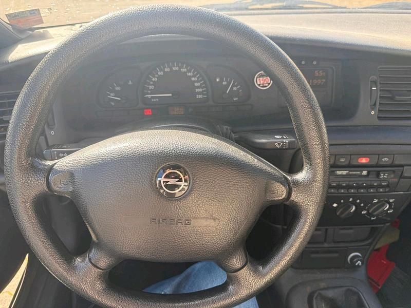 Gebraucht Opel Vectra 75 PS (55 kW) 1997 Grün Limousine