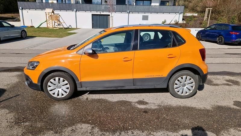 Gebraucht VW Polo Cross 105 PS (77 kW) 2011 Orange Kleinwagen