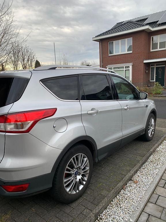 Gebraucht Ford Kuga Titanium 150 PS (110 kW) 2014 Silber SUV
