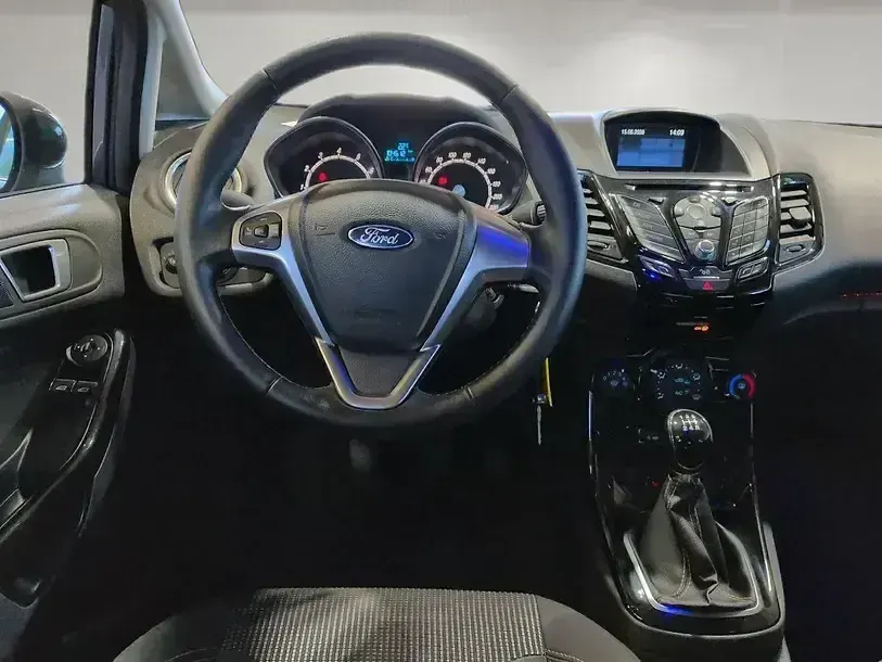 Gebraucht Ford Fiesta Titanium 101 PS (74 kW) 2017 Magnetic grau Kleinwagen