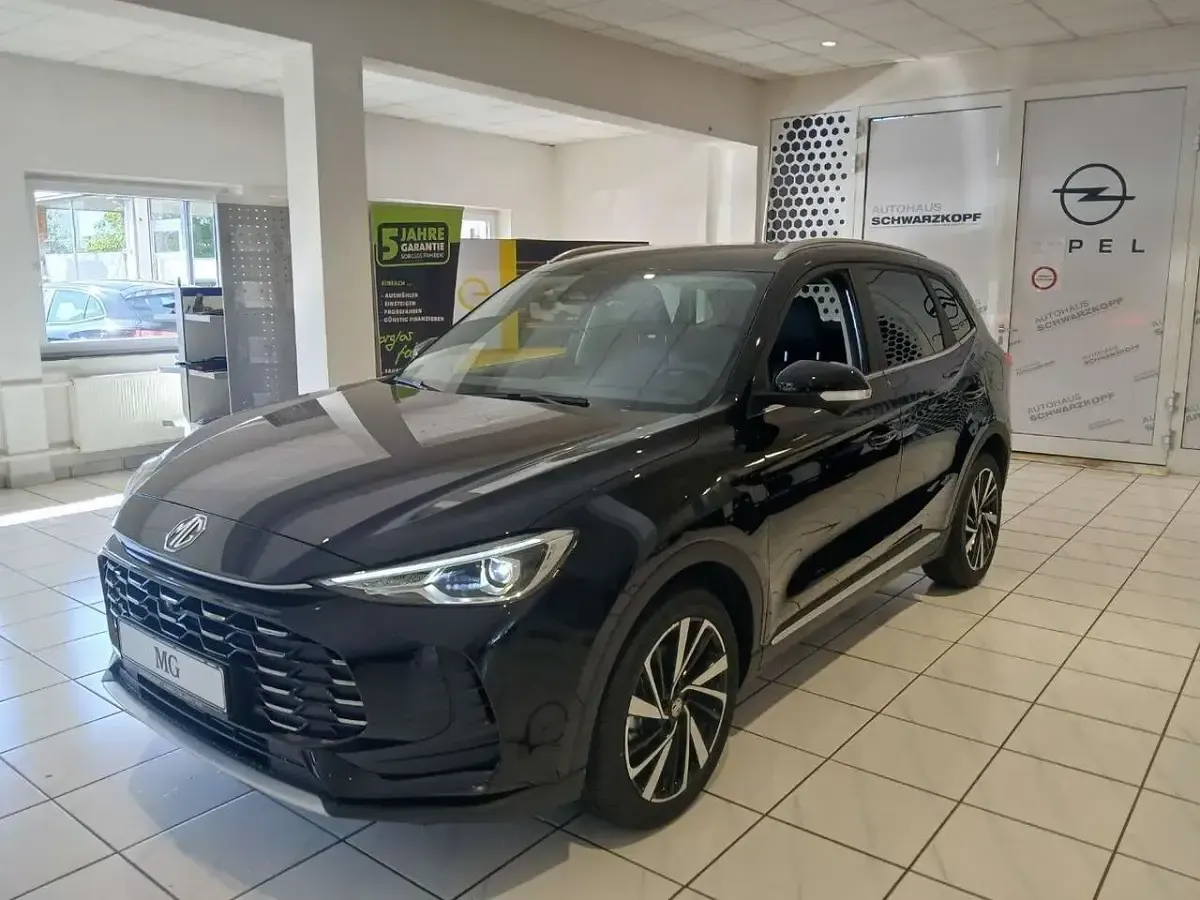 Neu MG ZS Luxury 197 PS (144 kW) 2026 Pebble black SUV