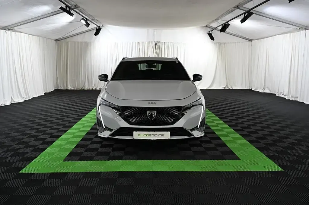 Gebraucht Peugeot 308 SW GT 131 PS (96 kW) 2024 Weiß Kombi