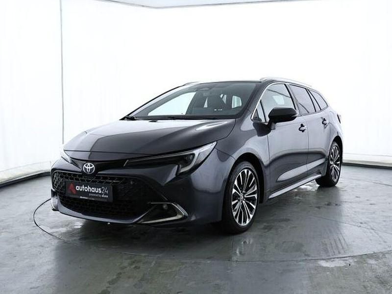 Gebraucht Toyota Corolla Team 140 PS (102 kW) 2024 Andere Limousine