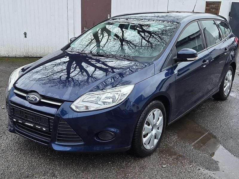 Gebraucht Ford Focus Ambiente 95 PS (69 kW) 2011 Blau Kombi