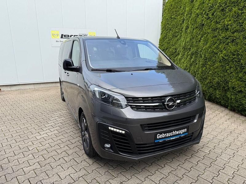 Mondstein grau metallic Gebraucht 2022 Opel Zafira Life Edition Van | 34.900 € (Etwas zu teuer) - Bild 1/4