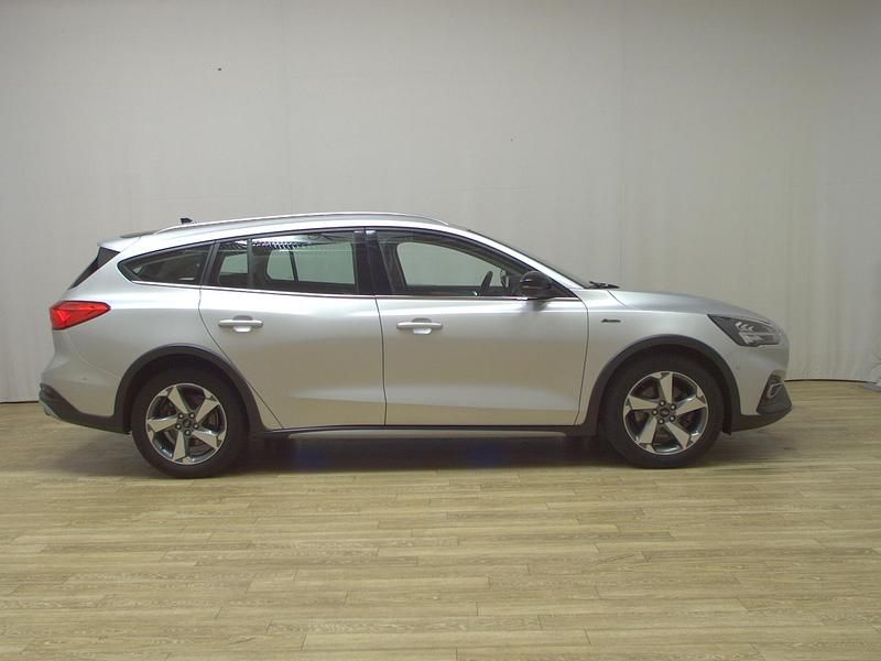 Schwarz Gebraucht 2020 Ford Focus Active Kombi | 14.980 € (Guter Preis) - Bild 1/4