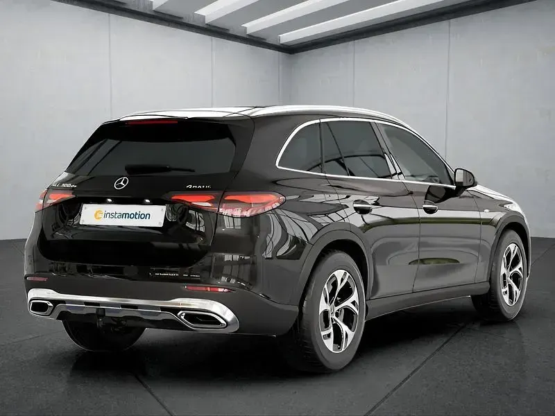 Gebraucht Mercedes GLC300 197 PS (144 kW) 2025 Schwarz SUV