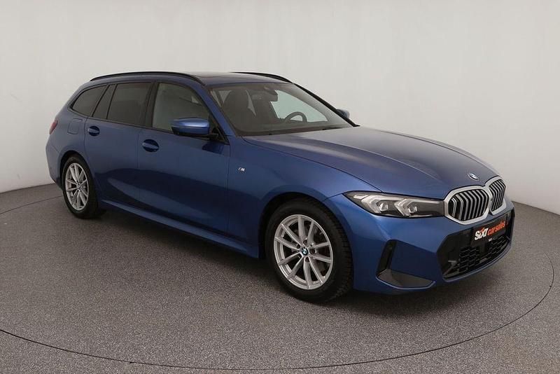 Gebraucht BMW 320 M Sport 184 PS (135 kW) 2025 Portimao blau metallic Kombi