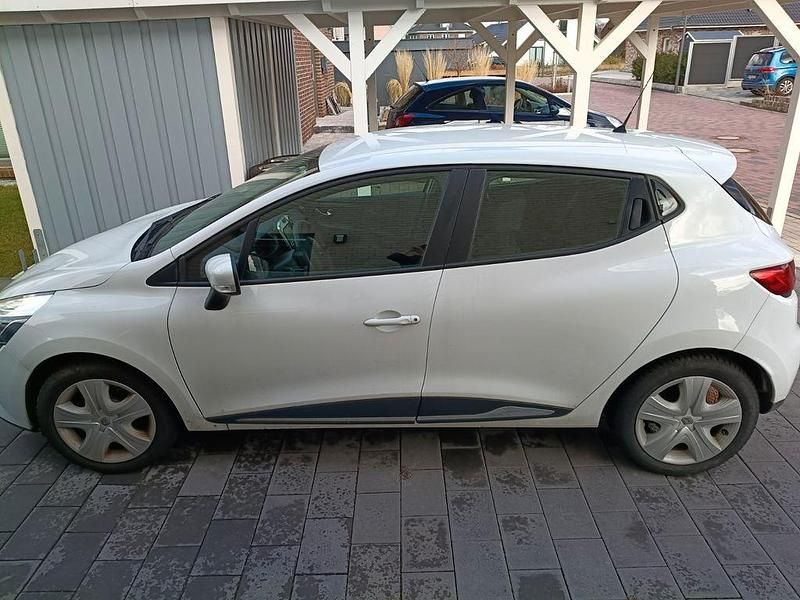 Gebraucht Renault Clio IV Expression 73 PS (53 kW) 2015 Weiß Limousine