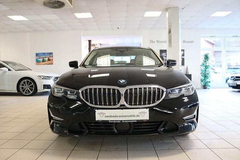 Gebraucht BMW 320 Luxury Line 190 PS (139 kW) 2020 Schwarz Limousine