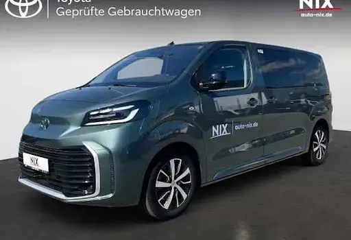 Gebraucht Toyota Proace Verso 180 PS (132 kW) 2026 Grün Kombi