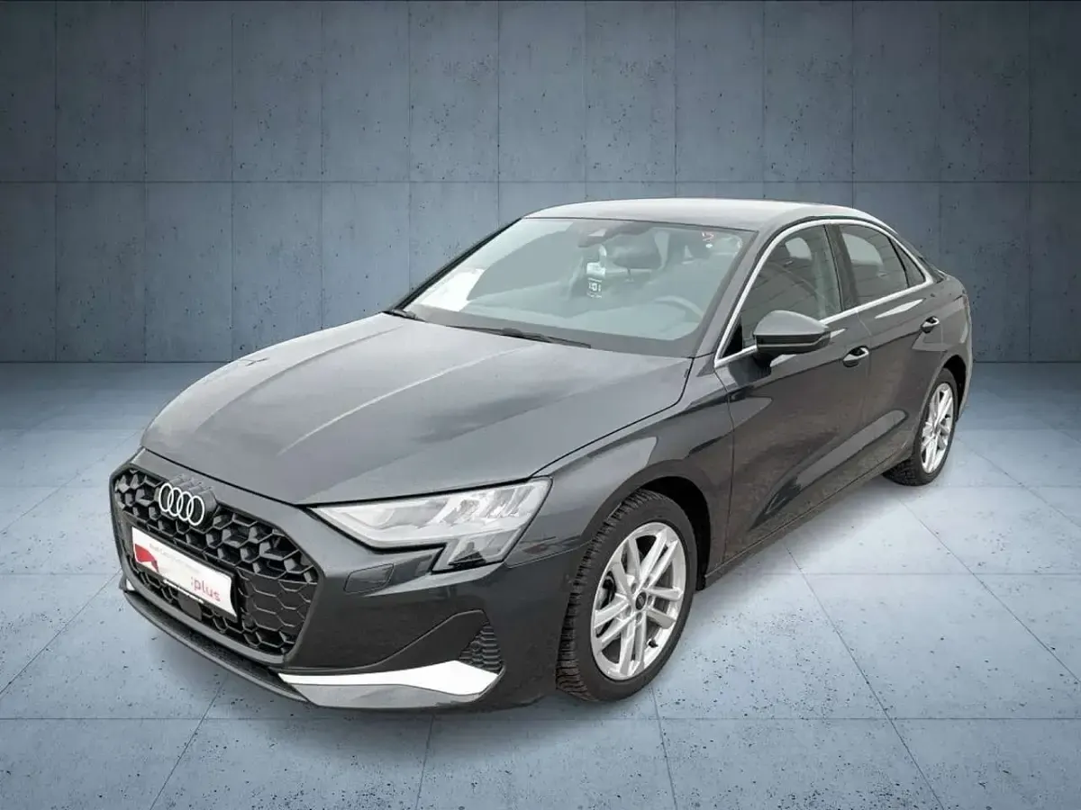 Używany Audi A3 Advanced Plus 150 KM (110 kW) 2025 Szary Sedan/Limuzyna