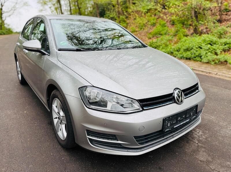 Silber Gebraucht 2013 VW Golf VII Limousine | 8.990 € (Etwas zu teuer) - Bild 1/4