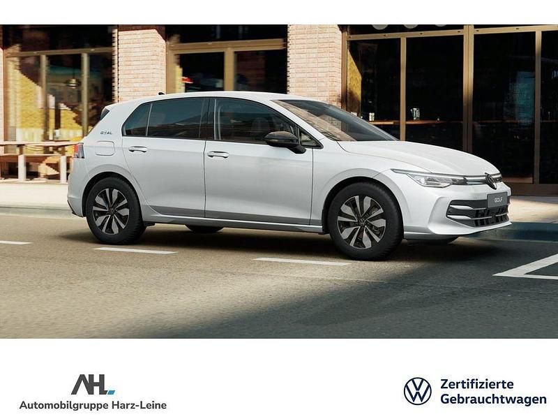 Gebraucht VW Golf VIII Goal 150 PS (110 kW) 2025 Weiß Limousine